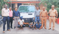 Three goons held for looting driver near Jaistambh Square
