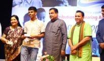 शोषित और पीड़ित लोगों को समाज की मुख्यधारा में लाने के लिए संवेदनशील होकर काम करने की जरूरत: गडकरी