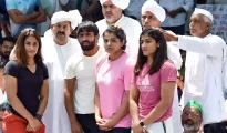 Farmers extend support to protesting wrestlers, to meet President