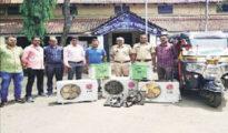 Gang of women thieves busted, stolen inverter batteries, ACs, auto-rickshaw seized