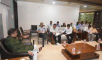 Gadkari directs NMC, NIT to speed up development works in Nagpur