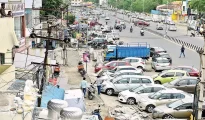 Setback to NMC: Traffic cops red-flag 7 on-street parking zones in city