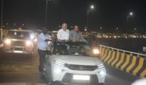 केंद्रीय मंत्री नितीन गडकरी यांनी केली पारडी येथील उड्डाणपुलाच्या कामाची पाहणी !