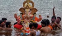 पुढच्या वर्षी लवकर या! नागपुरात गणपती बाप्पाला भावपूर्ण निरोप देण्यात सुरूवात