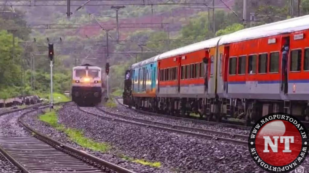 Now, Duronto Exp, Vidarbha Exp, Geetanjali Exp to run at 130 kmph speed Chart Preparation Time For Duronto Express