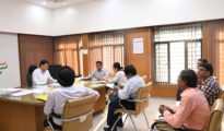 अंबाझरी तलावाचे बळकटीकरण, मजबुतीकरण कामाबाबत आयुक्त कक्षात बैठक