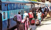 रेल्वेत फटाके बाळगल्याविरोधात ११ जणांवर कारवाई; दक्षिण-पूर्व-मध्य रेल्वेची मोहीम
