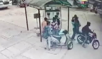 व्हिडीओ ; ग्वालियरमध्ये दुचाकीस्वारांनी भरदिवसा केले मुलीचे अपहरण, घटना सीसीटीव्हीत कैद