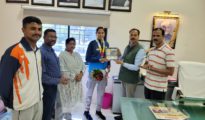 धनवटे नॅशनल कॉलेजच्या कांचन दुबे ला नॅशनल गेम मिनी गोल्फ स्पर्धेमध्ये गोल्ड