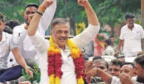 Kedar, supporters booked for disrupting traffic after his release from jail