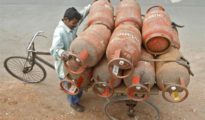 Rs 100 discount on LPG cylinders for Women’s Day
