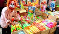 Holi Aayi Re: Nagpur markets bursting with vibrancy for Festival of Colours!
