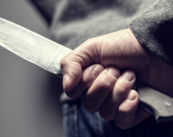 Drunken 20-yr-old youth arrested for threatening Swarg Beer Bar owner with knife in Ajni, Nagpur