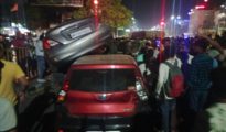 Video: At least half dozen vehicles collided with each other at Mankapur square