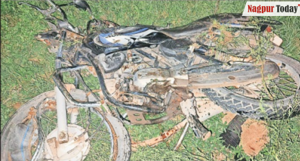 Father-son duo killed as car rams bike near Nagpur