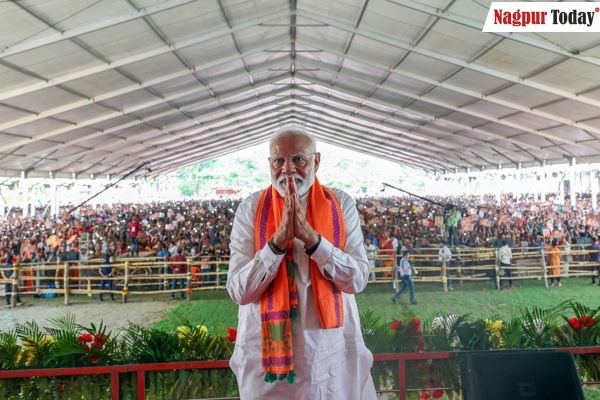 Free yourself from professional pessimists: Modi