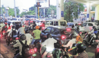 Traffic goes haywire as cops block roads around Deekshabhoomi over protest