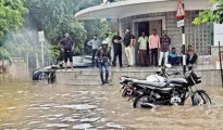 Caught on the wrong foot, again! Rain on Sunday exposes NMC’s monsoon readiness!
