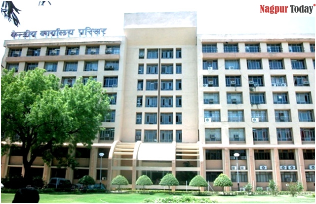 PESO officer jumps off roof of 7-story office building in Nagpur’s ...