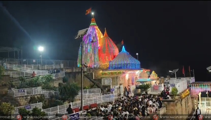 Thousands Gather at Adasa Temple for Til Chaturthi: Devotees Line Up ...
