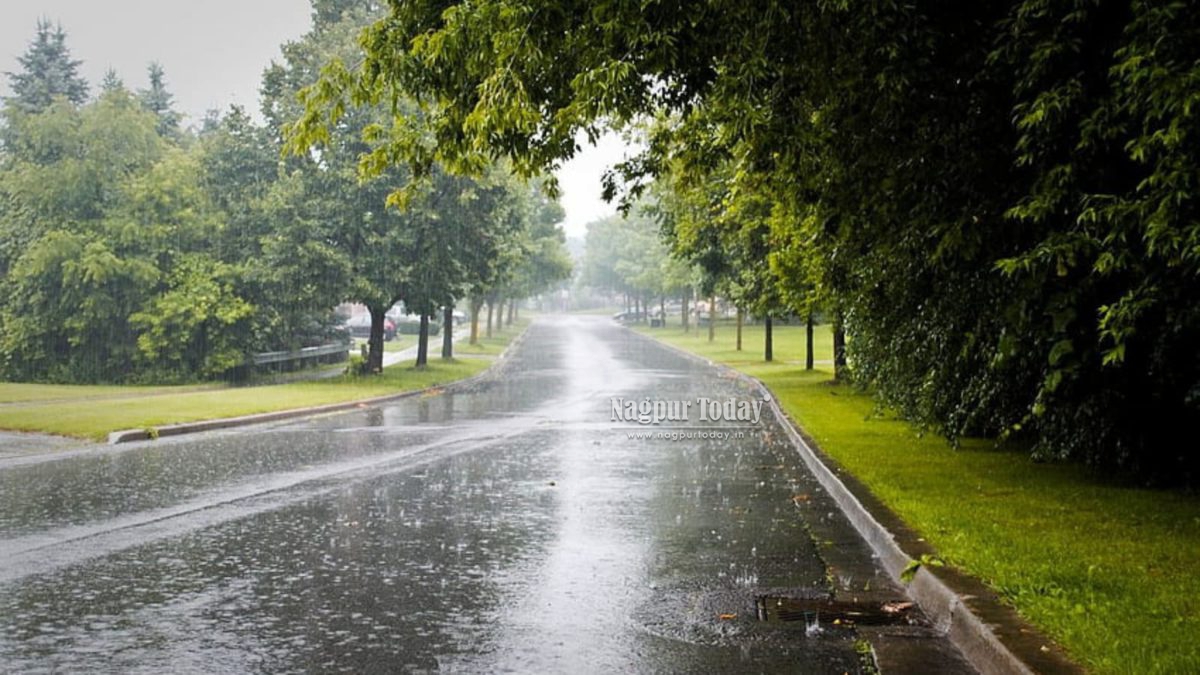 mixed weather department issues thunderstorm alert for vidarbha