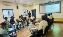 ऑरेंज सिटी स्ट्रीटवरील मनपाचा बाजार म्हणजे निव्वळ दिखावा, पथविक्रेत्यांच्या पुनर्वसनाचा प्रश्न अनुत्तरीतच
