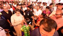 वाढदिवसाला मिळालेले प्रेम अन् शुभेच्छांनी भारावलो  केंद्रीय मंत्री श्री. नितीन गडकरी यांनी व्यक्त केली कृतज्ञता