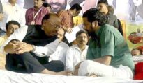Bachchu Kadu ends stir in Amravati after Bawankule’s assurances