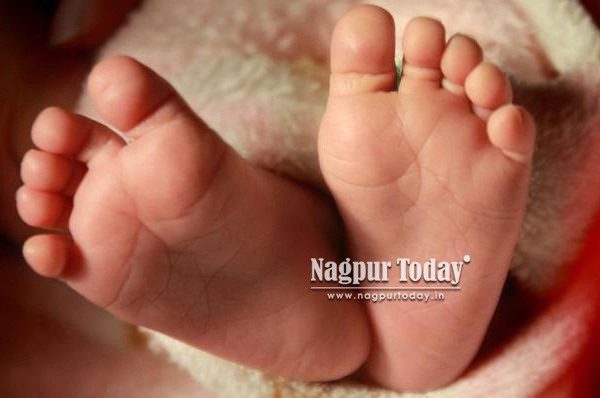 Parbhani: Woman gives birth on moving bus, throws baby out