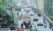 Heavy vehicles continue to violate ban on Nagpur’s Gowari Flyover; officials in a fix