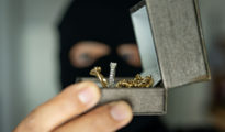 Rs 6.5 lakh gold jewellery stolen from house in Pachpaoli