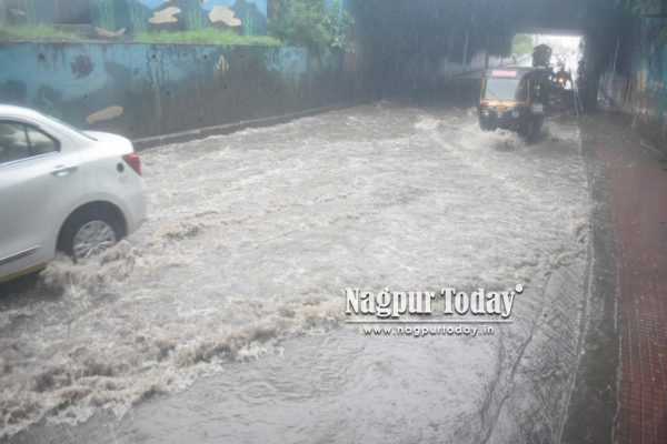 Overnight Downpour Soaks Nagpur with 172.2 mm Rain; Schools Shut, Alert Issued