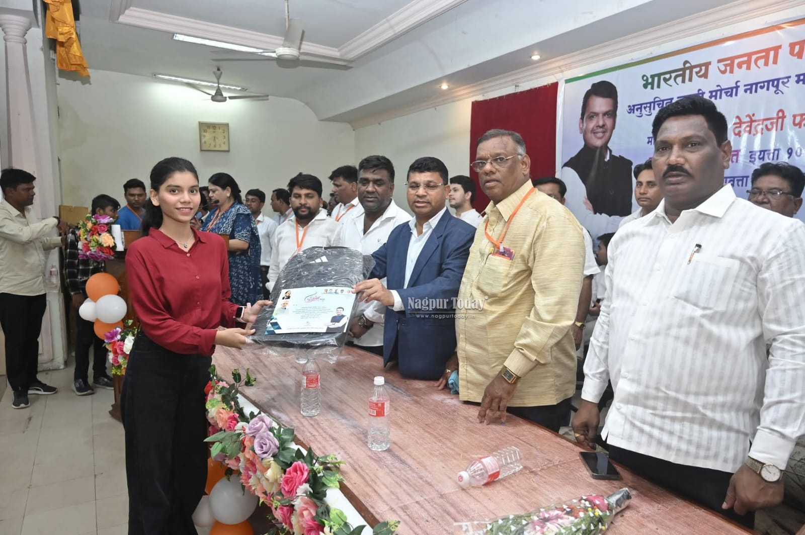 Meritorious Students Felicitated on CM Devendra Fadnavis’ Birthday by SC Morcha, Nagpur
