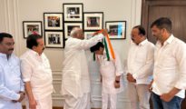 माजी मंत्री राजेंद्र मुळक यांचे निलंबन मागे