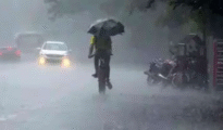 नागपूरमध्ये मुसळधार पाऊस; अनेक भागांमध्ये पाणी साचलं, हवामान विभागाकडून ऑरेंज अलर्ट जारी