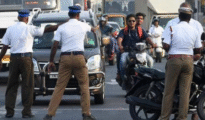 नागपुरात वाहतूक पोलिसांची कारवाई; ७० ऑटोसह  ई-रिक्शा जप्त  नियमभंग करणाऱ्यांवर कारवाई