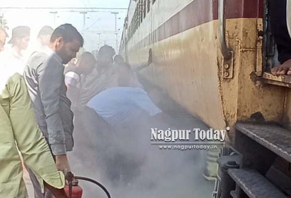Fire Averted on Nandigram Express at Pimpalkhuti Station Thanks to Alert Railway Staff