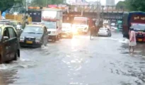Heavy rains in Mumbai for 3rd day, trains running late