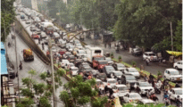 Rush-hour turns Shaheed Gowari Flyover into moving parking lot as signals go dark!