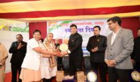 शहराला देशाचे ग्रोथ इंजिन करण्यासाठी कटिबद्ध होऊ या