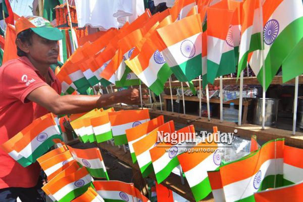 Nagpur markets soak in tricolour fever ahead of Independence Day