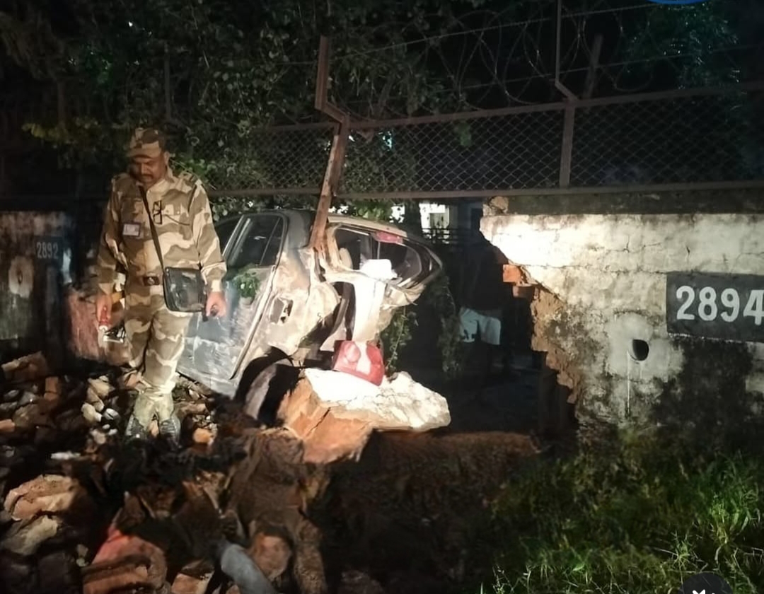 Drunk Driver Crashes Electric Car Into Parked Vehicle Near Nagpur Airport