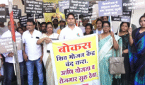 नागपूरमध्ये शिवभोजन केंद्र संचालकांचे आंदोलन; सात महिन्यांपासून प्रलंबित बिलांबाबत नाराजी
