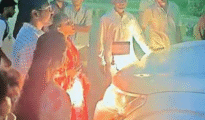 Nagpur University V-C Gheraoed by Pharmacy Students Over ‘Carry On’ Demand
