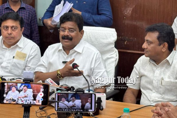 MLA Vikas Thakre exposes multi-crore scam in NMC’s Town Planning Department