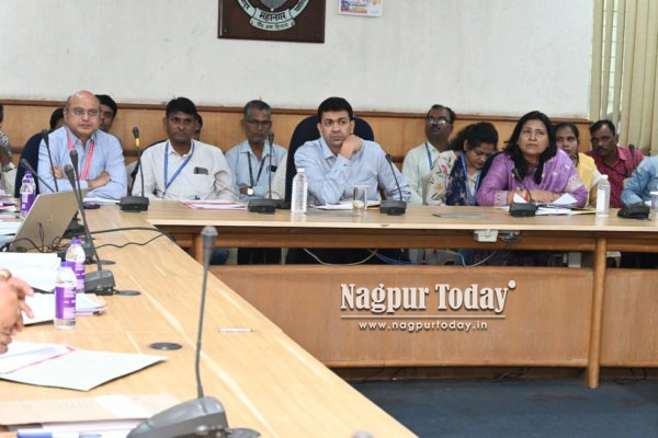 Prepare Ward-Wise Voter Lists on Time, Orders NMC Commissioner Dr. Chaudhari