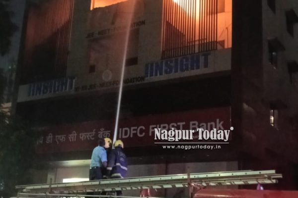 Massive Fire Erupts at Insight Tuition Class Building in Nagpur’s Byramji Town