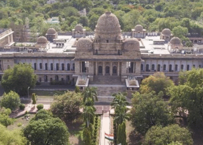 High Court Questions Irregular Fund Disbursement Under MNREGA in Maharashtra