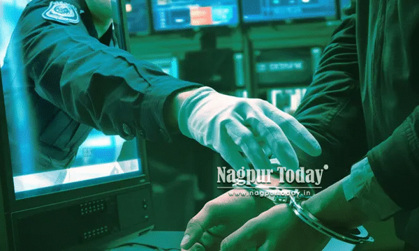 दिल्ली ब्लास्ट प्रकरणाशी नाव जोडत  नागपूरातील ज्येष्ठ नागरिकाला सायबर गुन्हेगारांकडून ‘डिजिटल अटक’!