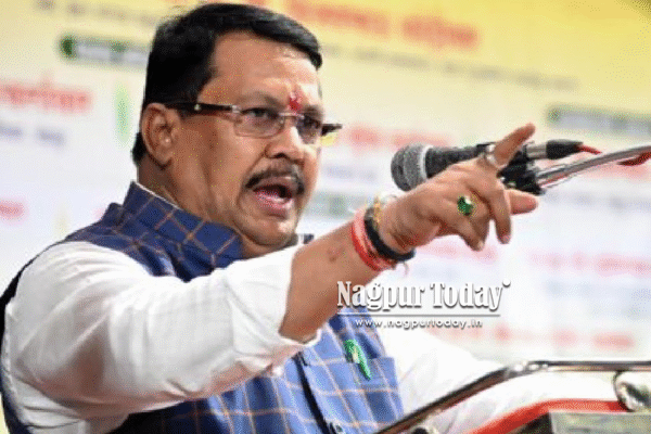 पुण्यातील भूमी व्यवहारावरून वाद; विजय वडेट्टीवार यांचा पार्थ पवारांवर ३०० कोटींच्या गैरव्यवहाराचा आरोप